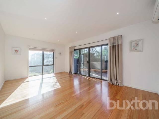 Townhouse for rent in Camerons Creek, Victoria
