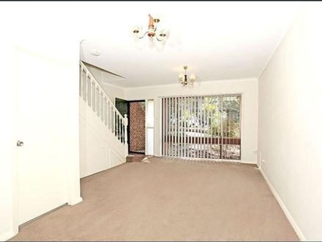 Townhouse for rent in Sydney, New South Wales
