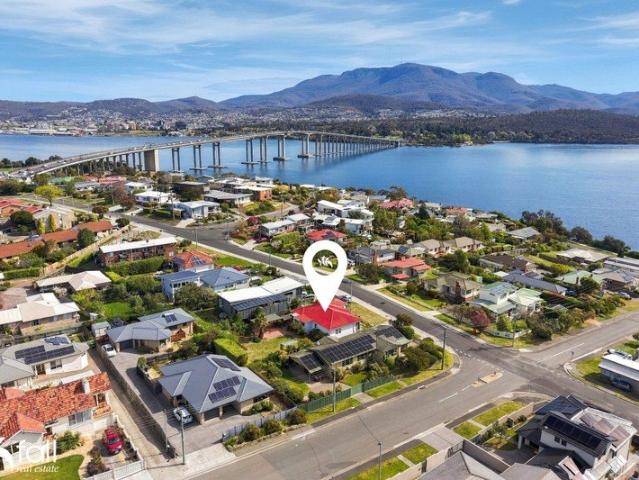 House for sale in Rose Bay, Hobart