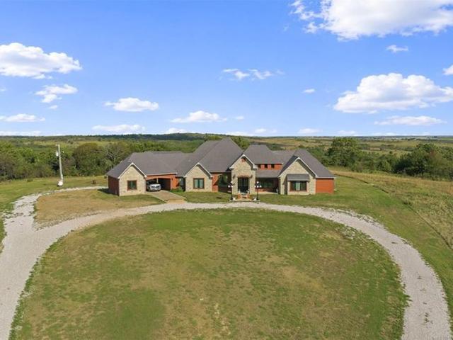 Farm for sale in Marietta, Love County