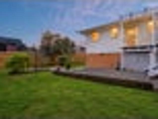House for sale in Henderson, Henderson-Massey