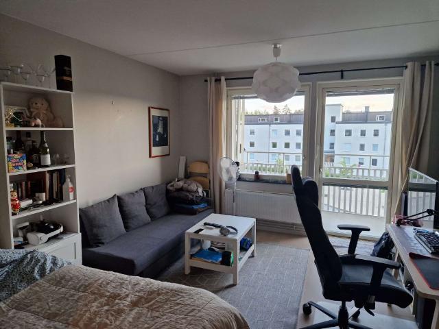 Lägenhet hyra i Nacka, Älta