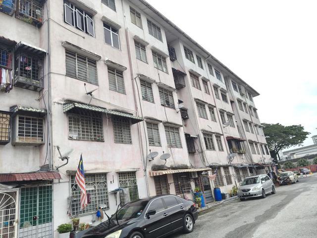 Flat for sale in Puchong, Majlis Bandaraya Subang Jaya