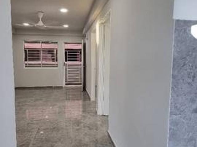 Apartment for sale in Kajang, Langat
