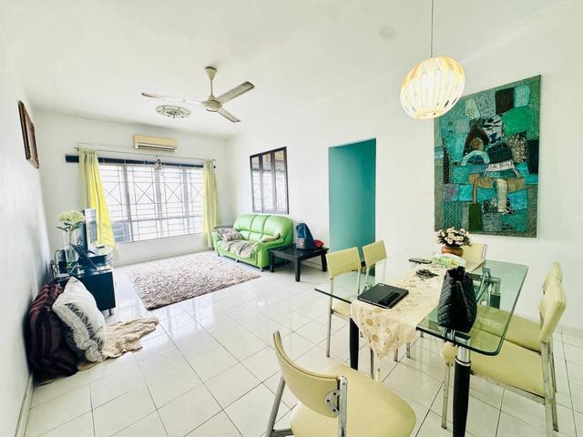 Apartment for sale in Petaling Jaya, Petaling