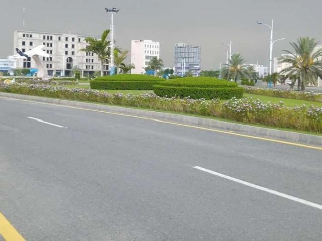 Land for sale in Bahria Orchard, مانّک
