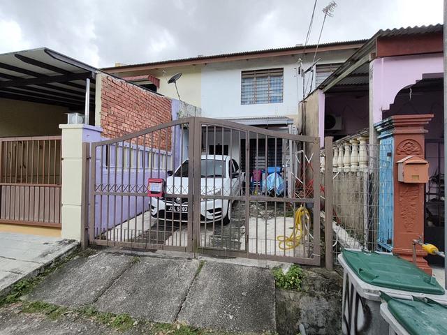 Terraced House for sale in Ulu Tiram, Johor