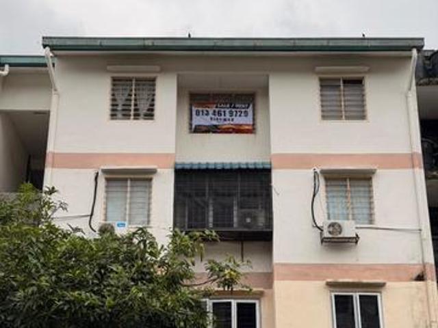 Apartment for sale in Kajang, Langat