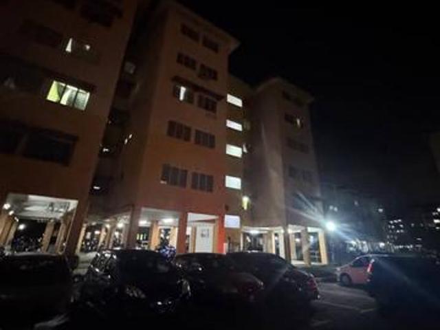 Apartment for sale in Kajang, Langat