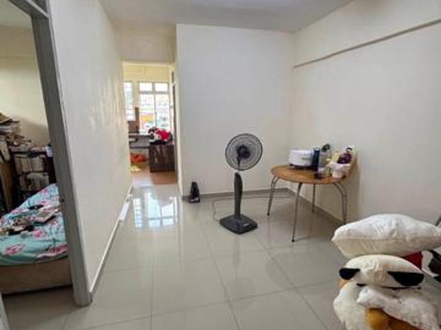Flat for sale in Seri Kembangan, Majlis Bandaraya Subang Jaya