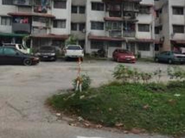 Flat for sale in Petaling, Subang Jaya