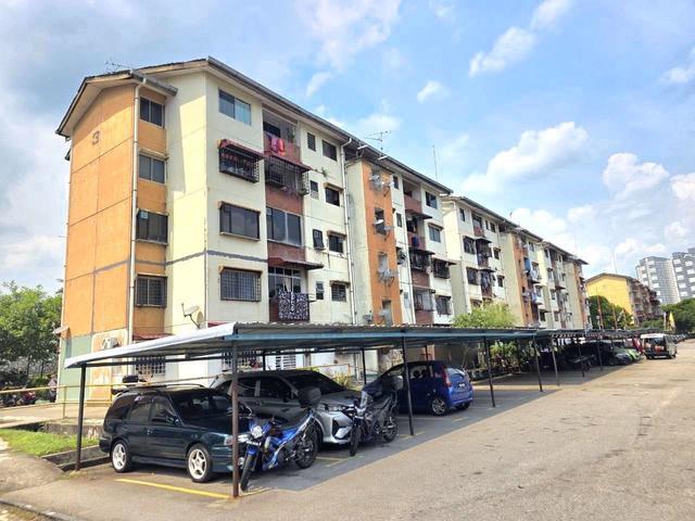 Flat for sale in Kajang, Langat