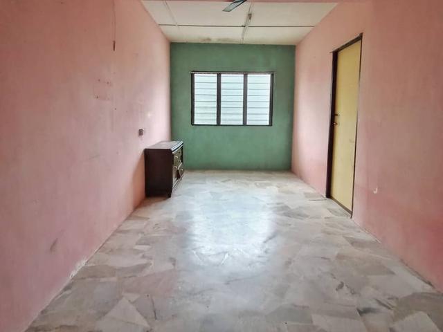 Flat for sale in Kajang, Langat