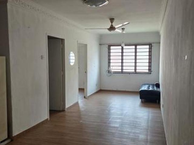 Apartment for sale in Petaling, Damansara Damai