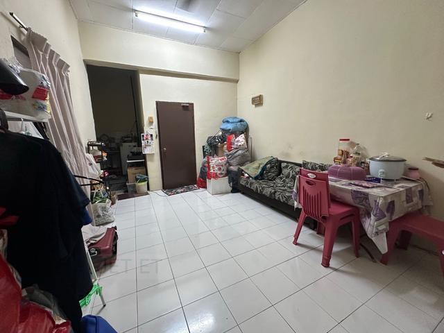 Flat for sale in Petaling, Alam Impian
