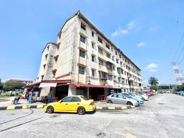 Flat for sale in Kajang, Langat