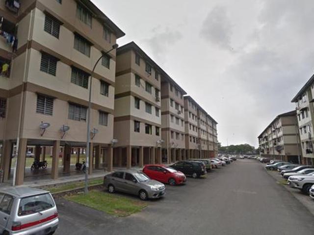 Flat for sale in Ulu Tiram, Johor