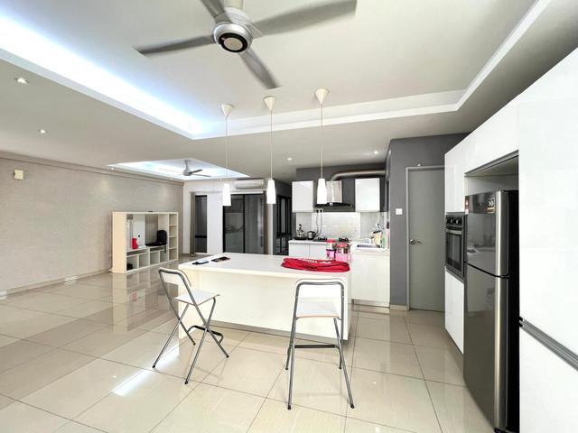 Condominium for sale in Petaling, Damansara Damai