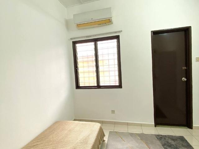 Room for rent in Petaling, Subang Jaya