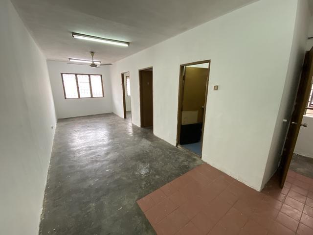 Apartment for sale in Petaling, Damansara Damai