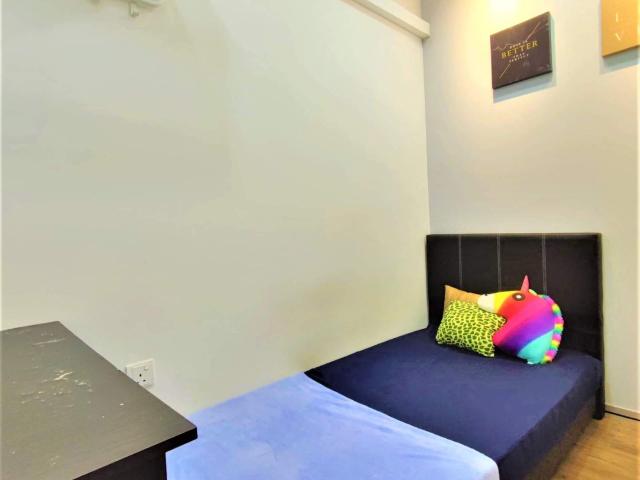 Room for rent in Petaling, Alam Impian