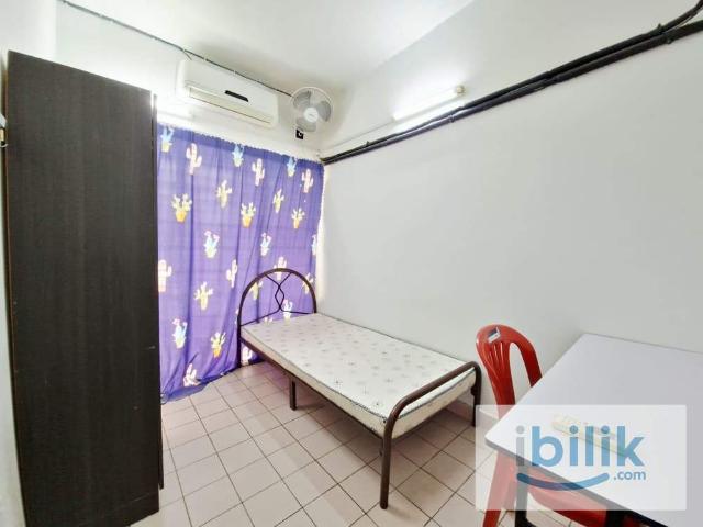 Room for rent in PJU 6, Petaling Jaya