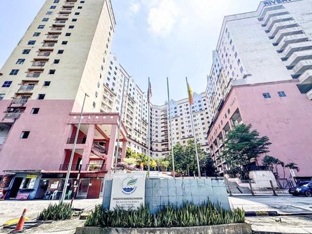 Condominium for sale in Petaling, Alam Impian