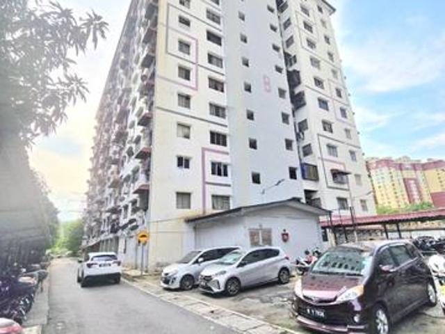 Apartment for sale in Petaling, Subang Jaya