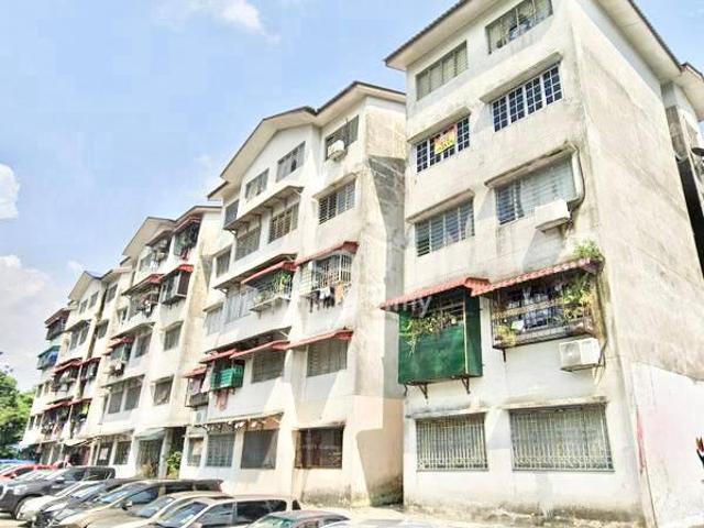 Flat for sale in Petaling, Damansara Damai