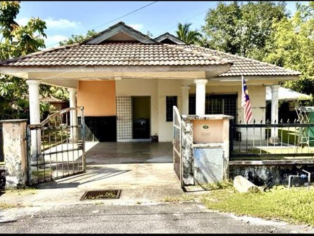 Bungalow for sale in Kajang, Langat