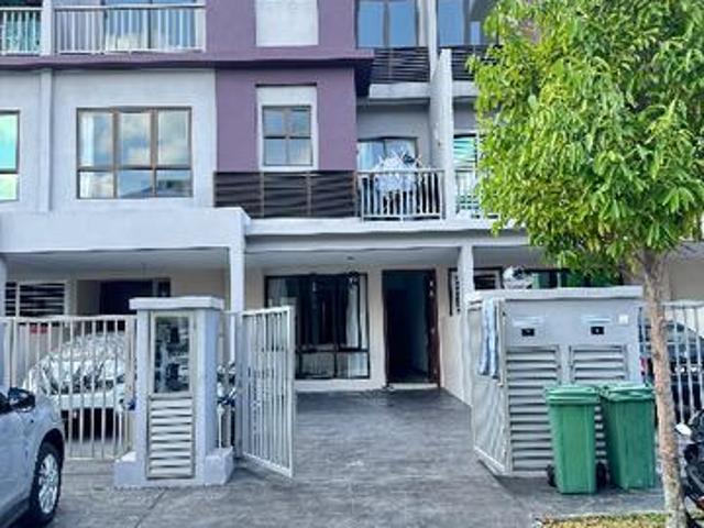 Townhouse for sale in Kajang, Langat