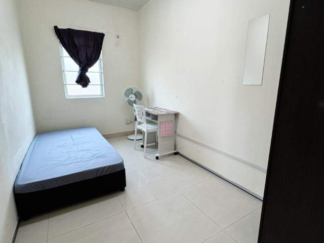 Room for rent in Petaling, Damansara Damai