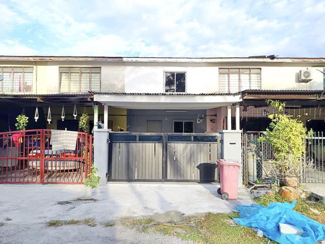 Terraced House for sale in Tanjong Sepat, Selangor