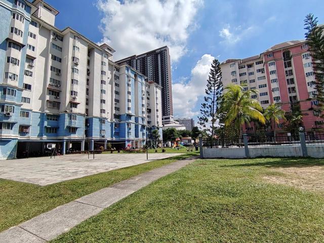 Apartment for sale in Kajang, Langat