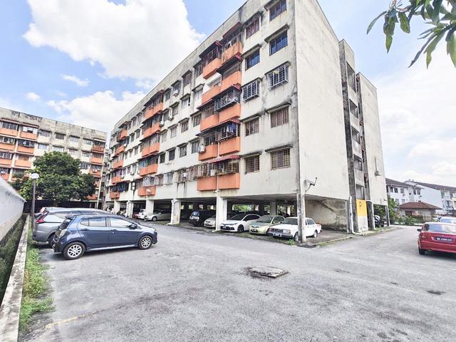 Flat for sale in Kajang, Langat
