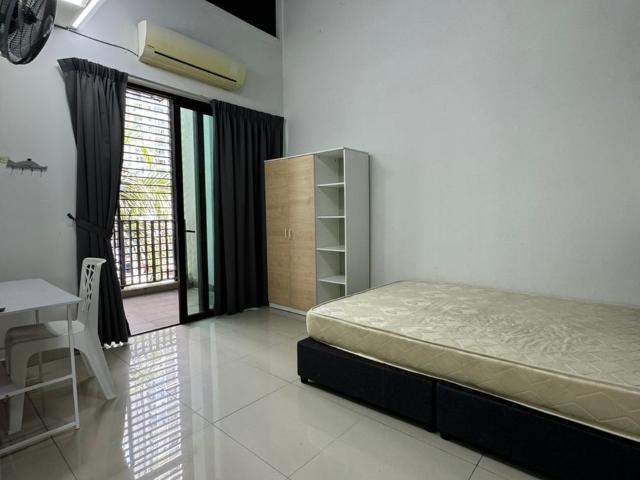 Room for rent in Petaling, Alam Impian