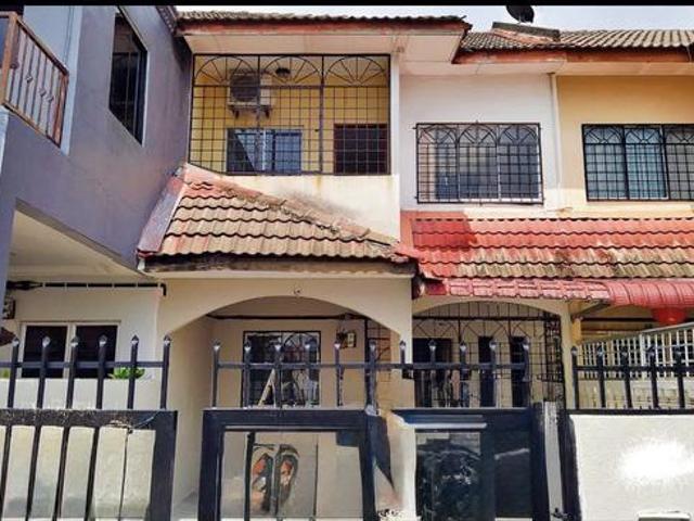 Terraced House for sale in Langat, Selangor
