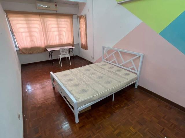 Room for rent in Petaling, Damansara Damai