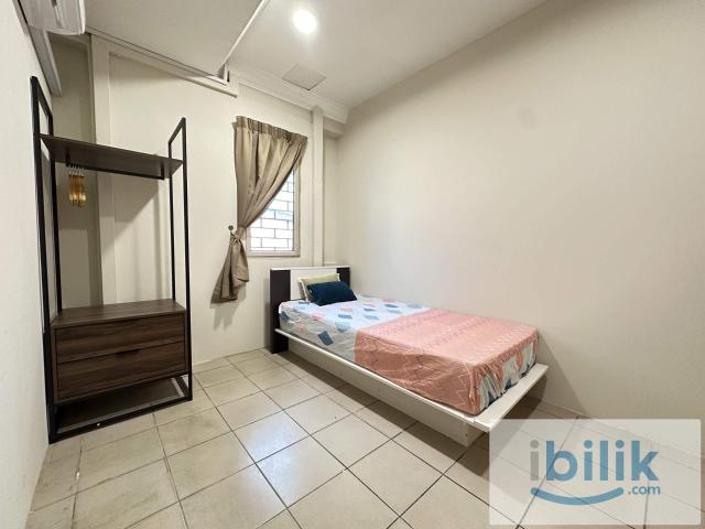 Room for rent in Country Heights Damansara, Kuala Lumpur
