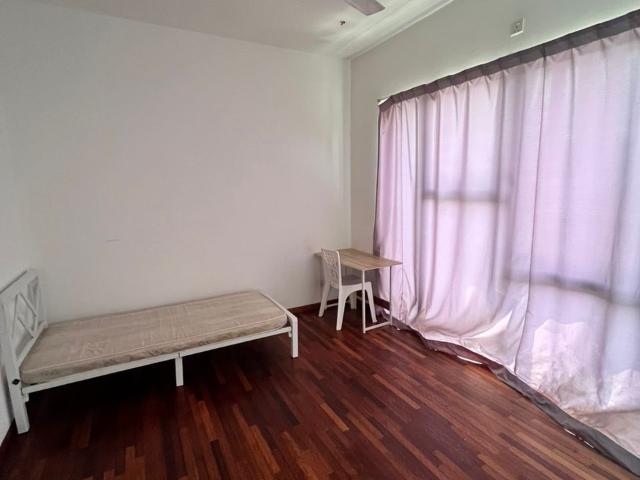 Room for rent in Seksyen U13, Shah Alam