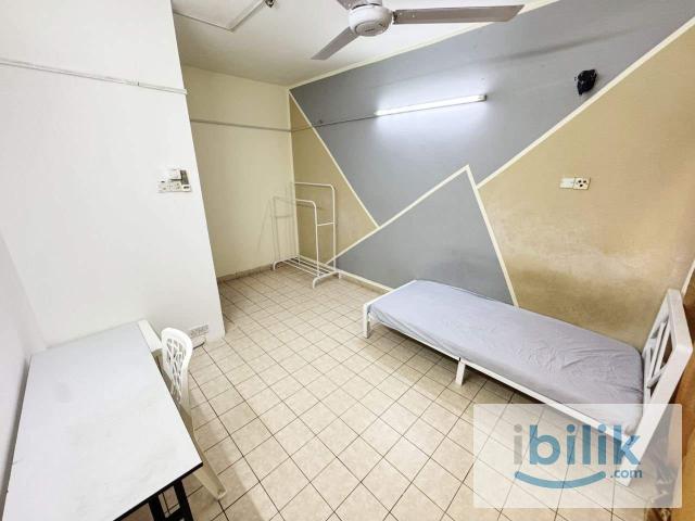 Room for rent in Petaling, Damansara Damai
