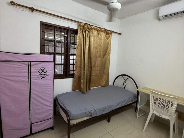 Room for rent in Petaling, Damansara Damai