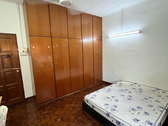 Room for rent in Petaling, Damansara Damai