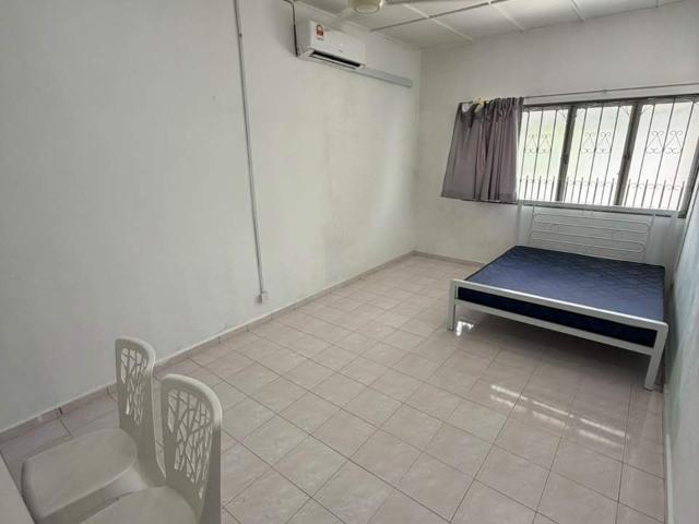 Room for rent in Petaling, Damansara Damai