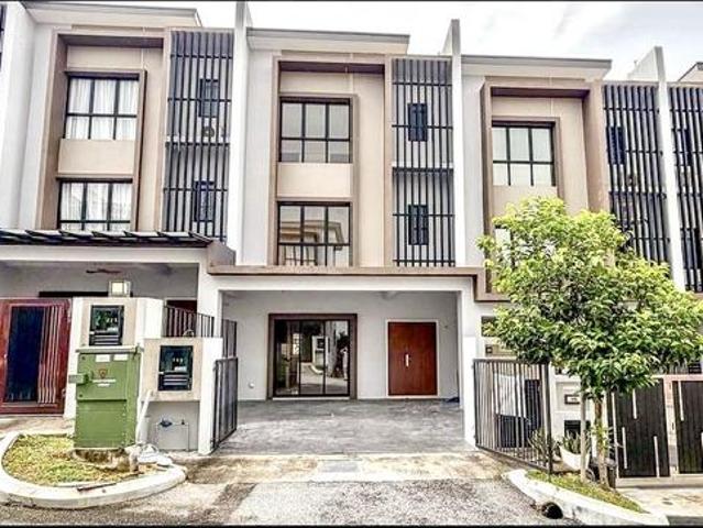 Terraced House for sale in Langat, Selangor