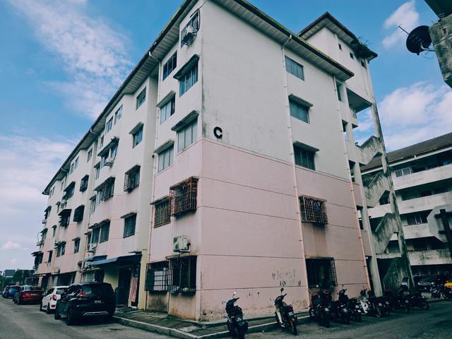 Apartment for sale in Port Klang, Selangor