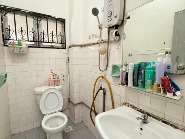 Room for rent in Petaling, Damansara Damai