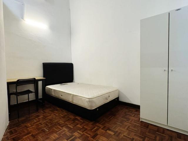 Room for rent in Petaling, Damansara Damai