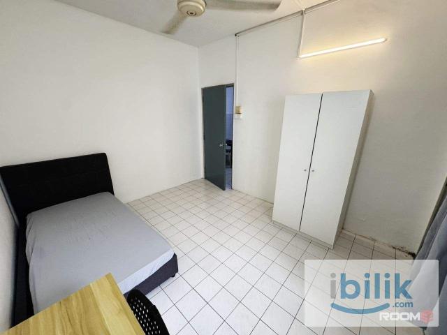 Room for rent in Petaling, Damansara Damai