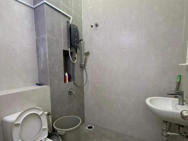 Room for rent in Petaling, Damansara Damai